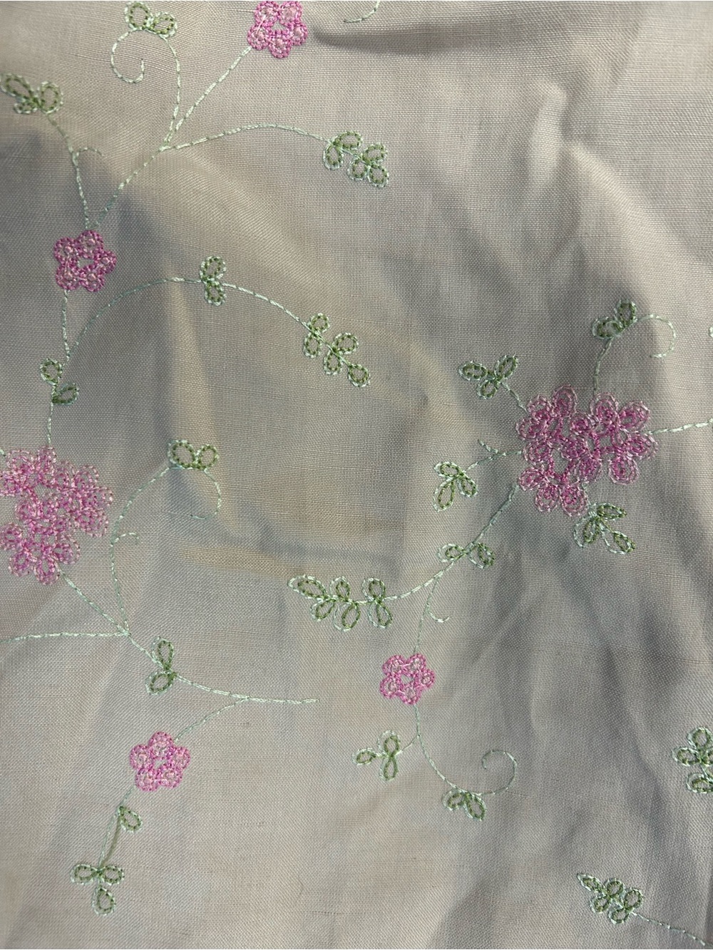 Embroidered Floral Fabric Pants Embroidered in Pink and Green